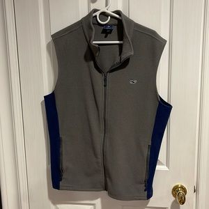 Vineyard vines vest